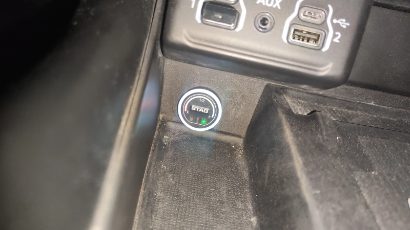 Dodge Durango 6.4 SRT, снимка 17 - Автомобили и джипове - 52155209