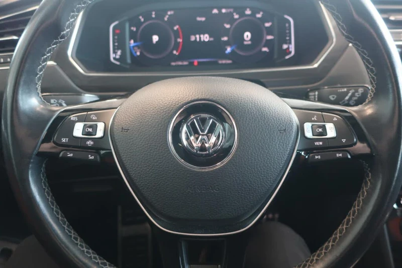 VW Tiguan R-LINE 4MOTION* FENDER* ПОДГРЕВ* ПАНОРАМА* КЕЙЛЕС, снимка 8 - Автомобили и джипове - 52752456