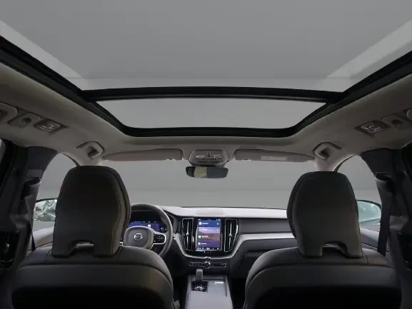 Volvo XC60 B5 AWD = Plus Dark = Гаранция, снимка 12 - Автомобили и джипове - 53591505