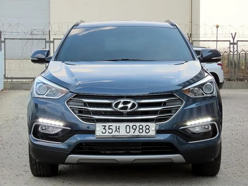Hyundai Santa fe 2.2 CRDI 4WD - САМО 30% АВАНС, снимка 3 - Автомобили и джипове - 55740251