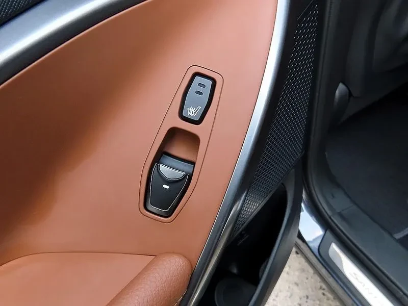 Hyundai Santa fe 2.2 CRDI 4WD - САМО 30% АВАНС, снимка 17 - Автомобили и джипове - 55740251