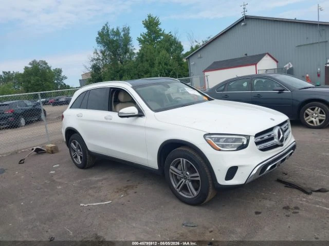 Mercedes-Benz GLC 300 4MATIC * DIGITAL * ПОДГРЕВ * КАМЕРА * ПАНОРАМА