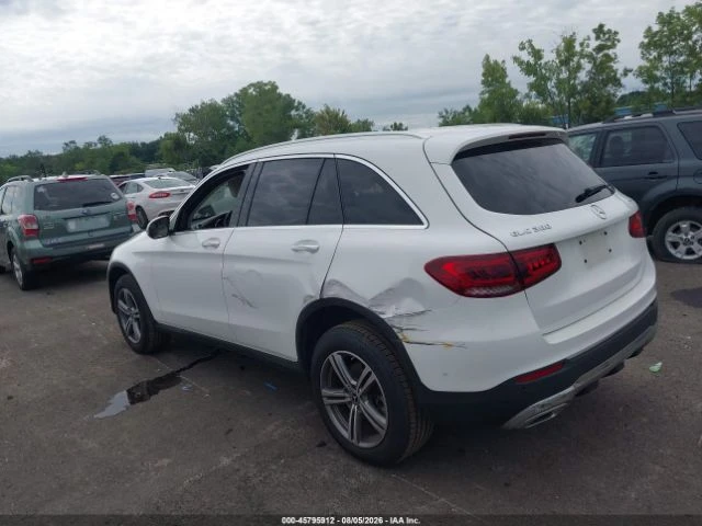 Mercedes-Benz GLC 300 4MATIC * DIGITAL * ПОДГРЕВ * КАМЕРА * ПАНОРАМА, снимка 4 - Автомобили и джипове - 55977360