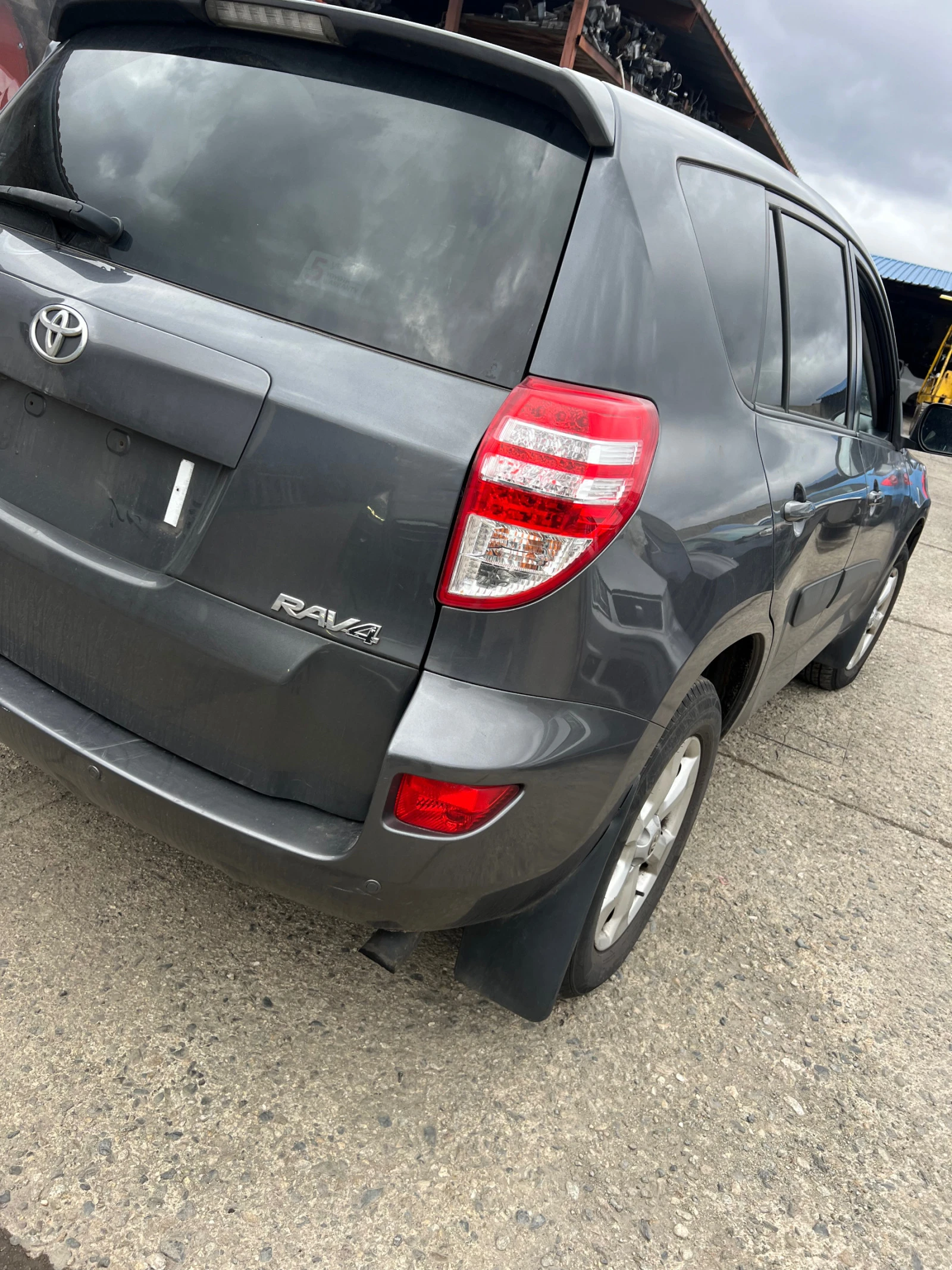 Toyota Rav4 2.2 d 2.0 d - изображение 3