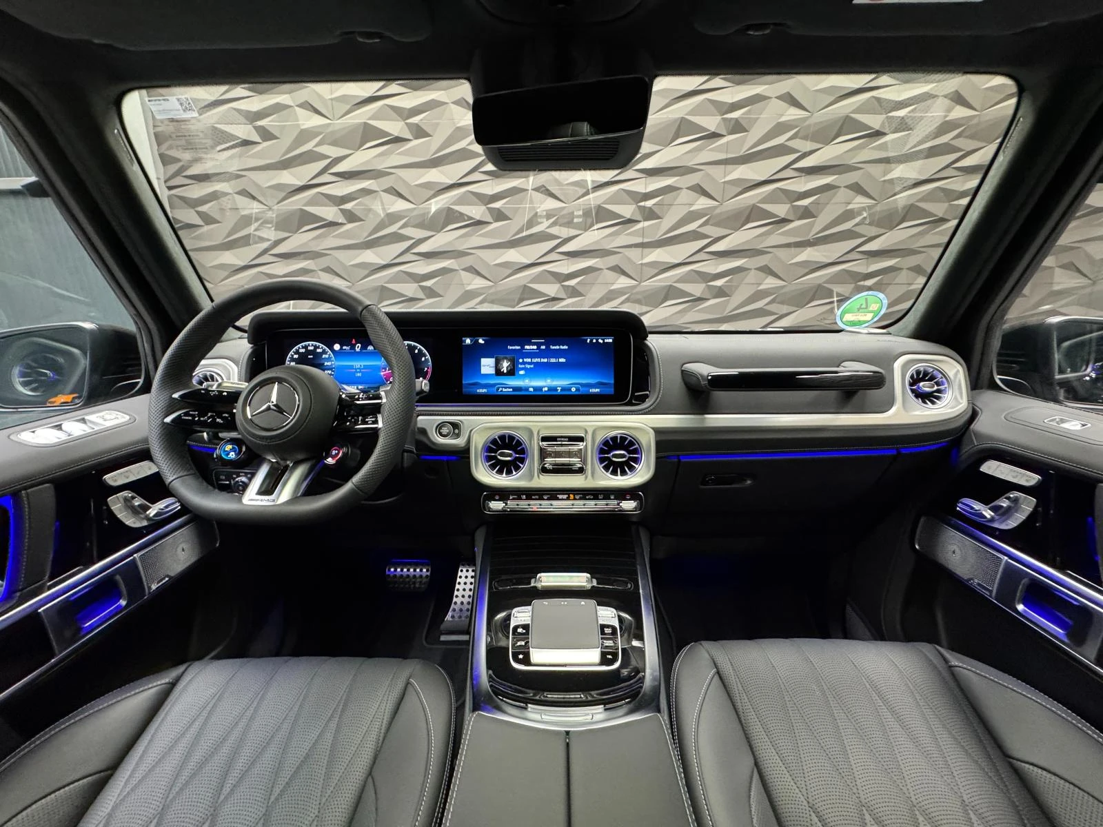 Mercedes-Benz G 63 AMG FACELIFT AMG ACTIVE RIDE CONTROL * 4D Burmester* 3 - изображение 5