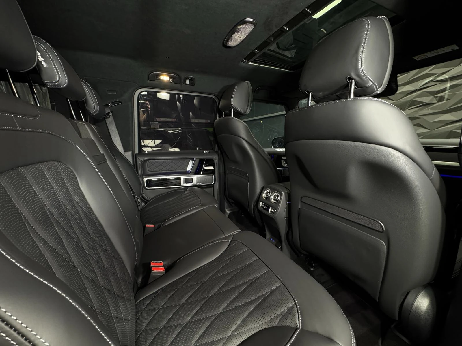 Mercedes-Benz G 63 AMG FACELIFT AMG ACTIVE RIDE CONTROL * 4D Burmester* 3 - изображение 9