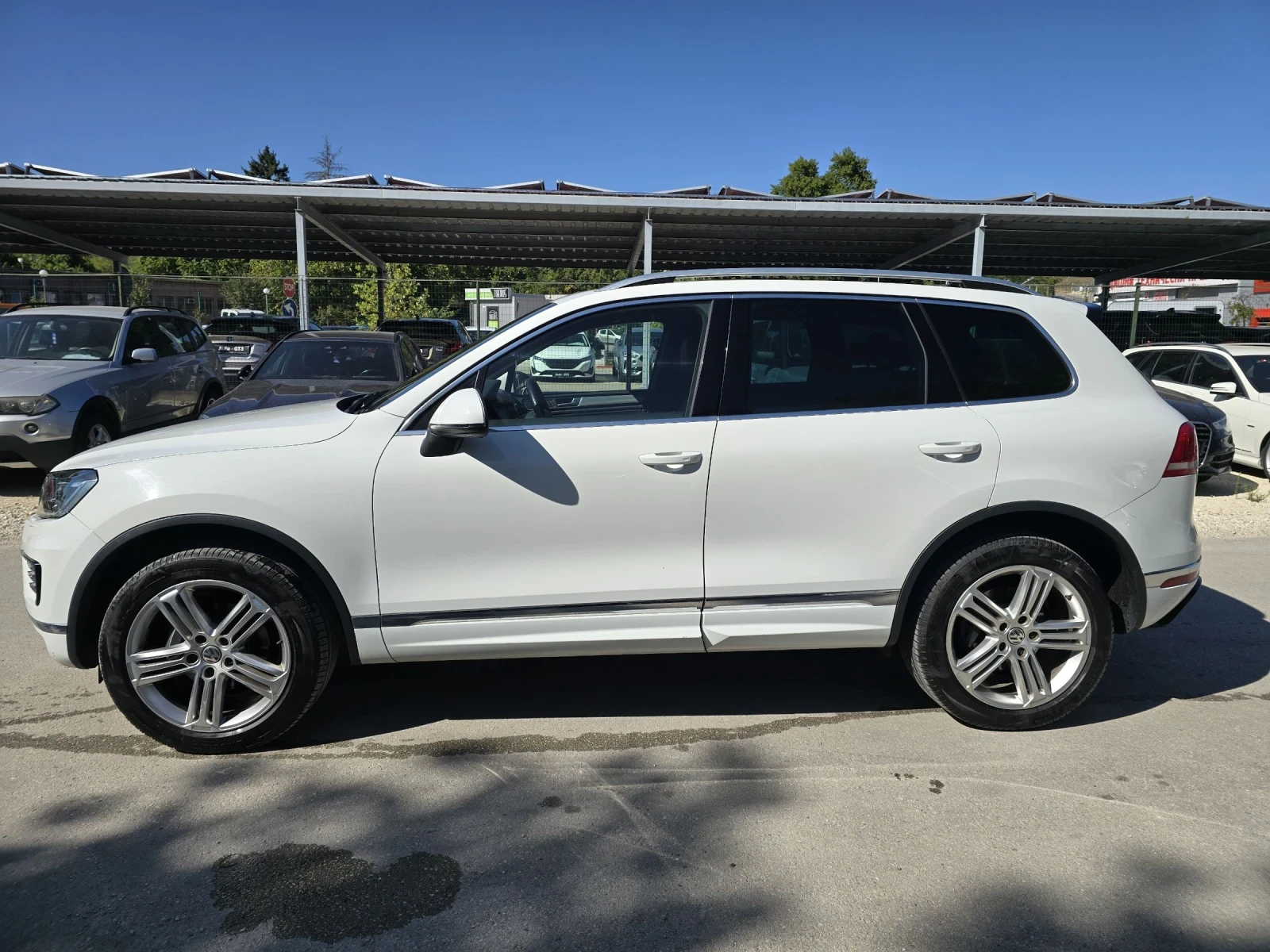 VW Touareg 3.0TDI 262к.с R-line FULL - изображение 7