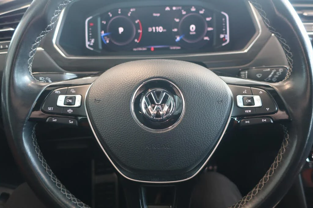 VW Tiguan R-LINE 4MOTION* FENDER* ПОДГРЕВ* ПАНОРАМА* КЕЙЛЕС - изображение 8