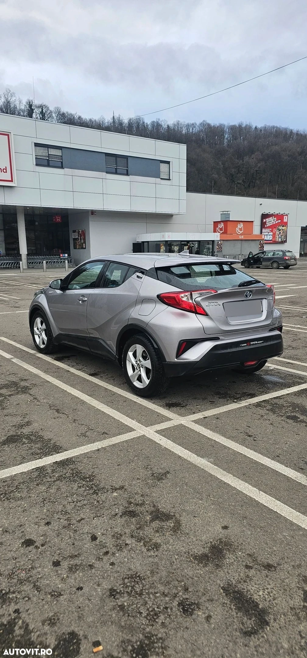Toyota C-HR 1.8Hybrid, 122hp НА ЧАСТИ - изображение 2