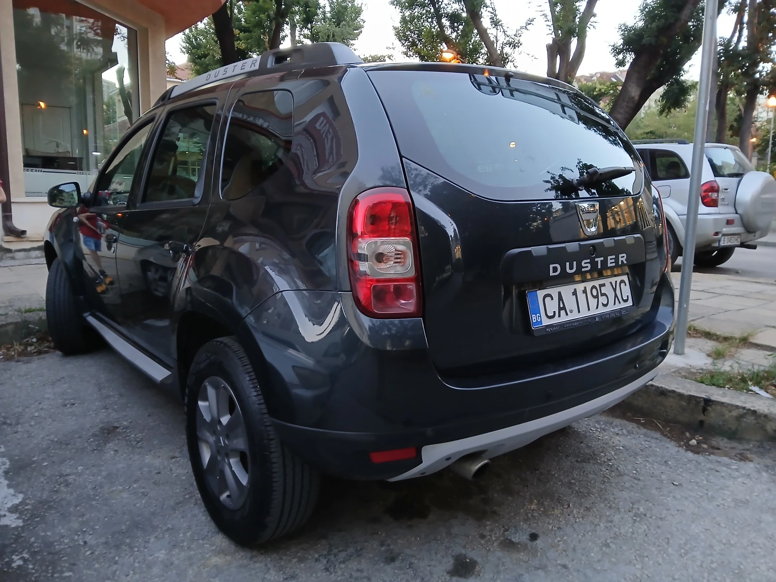 Dacia Duster 1.6i-4x4-Газ-бензин - изображение 5