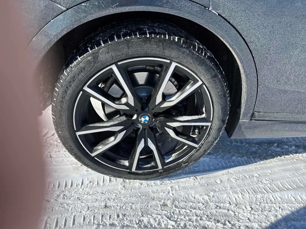 BMW X7 * xDrive40i * DISTRONIC* ОБДУХВАНЕ* GESTURE CONTRO - изображение 7