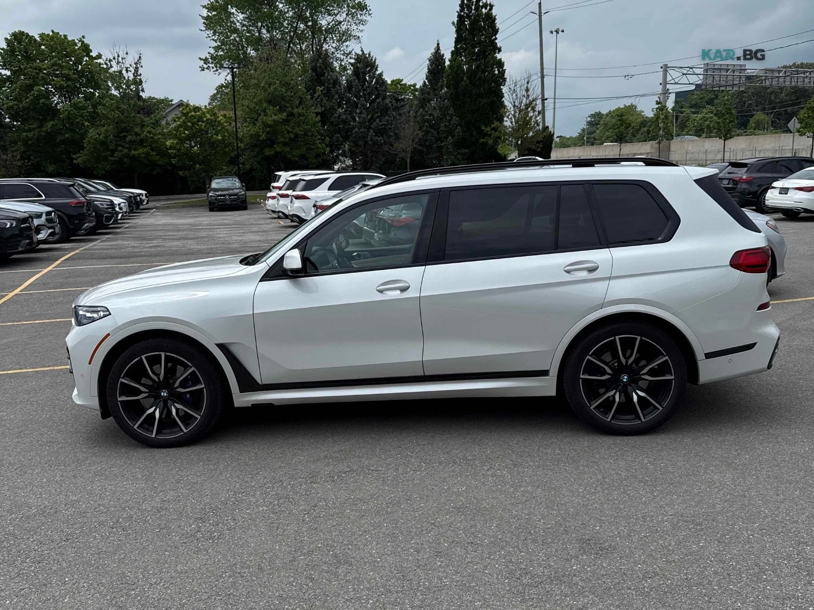 BMW X7 xDrive50i * АвтоКредит * (ЦЕНА ДО БГ), снимка 3 - Автомобили и джипове - 54876363