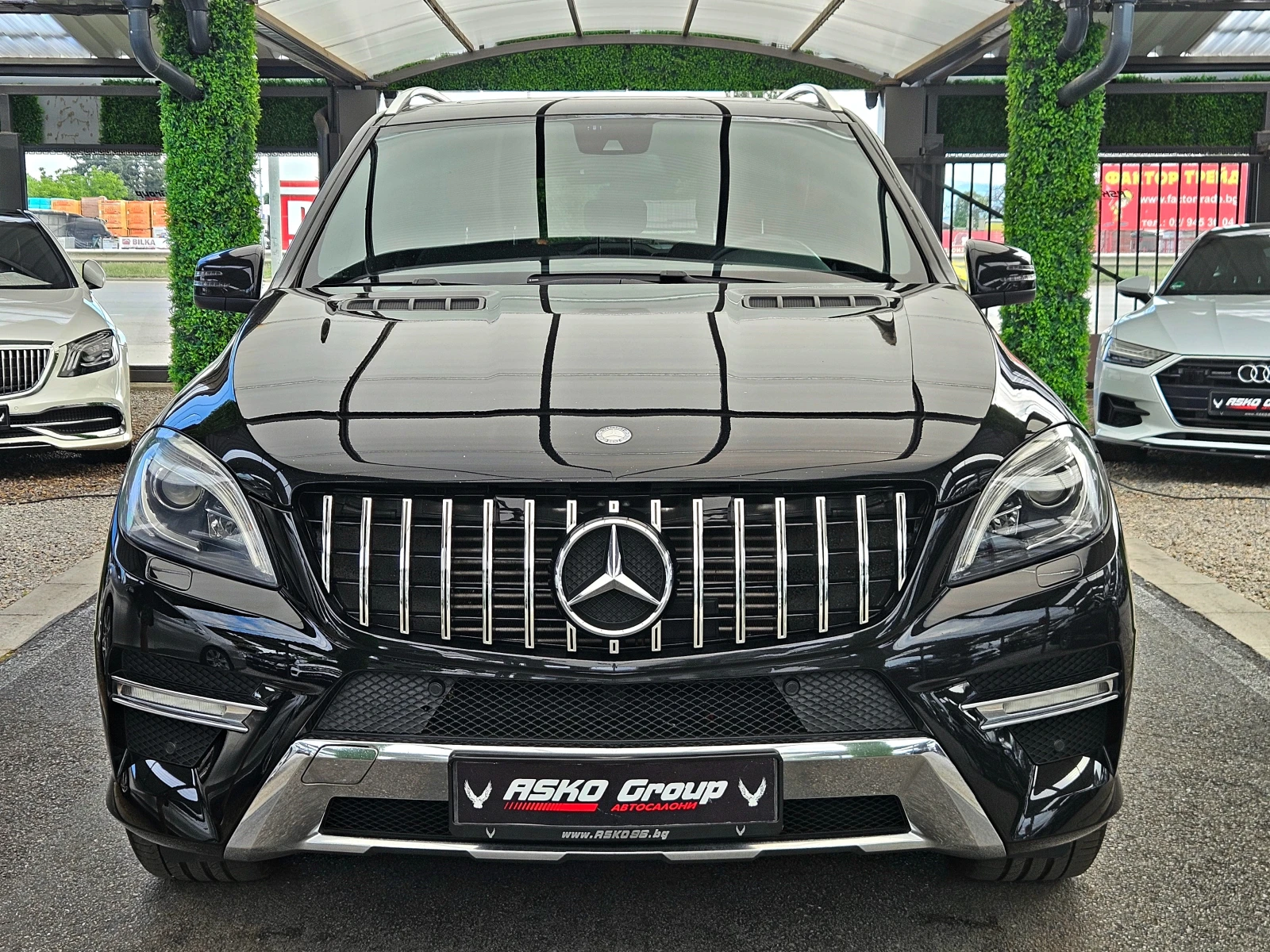 Mercedes-Benz ML 350 AMG/МОНИТОРИ/CAMERA/ПОДГРЕВ/ОБДУХ/AIRMAT/KEY GO/LI, снимка 2 - Автомобили и джипове - 54943282