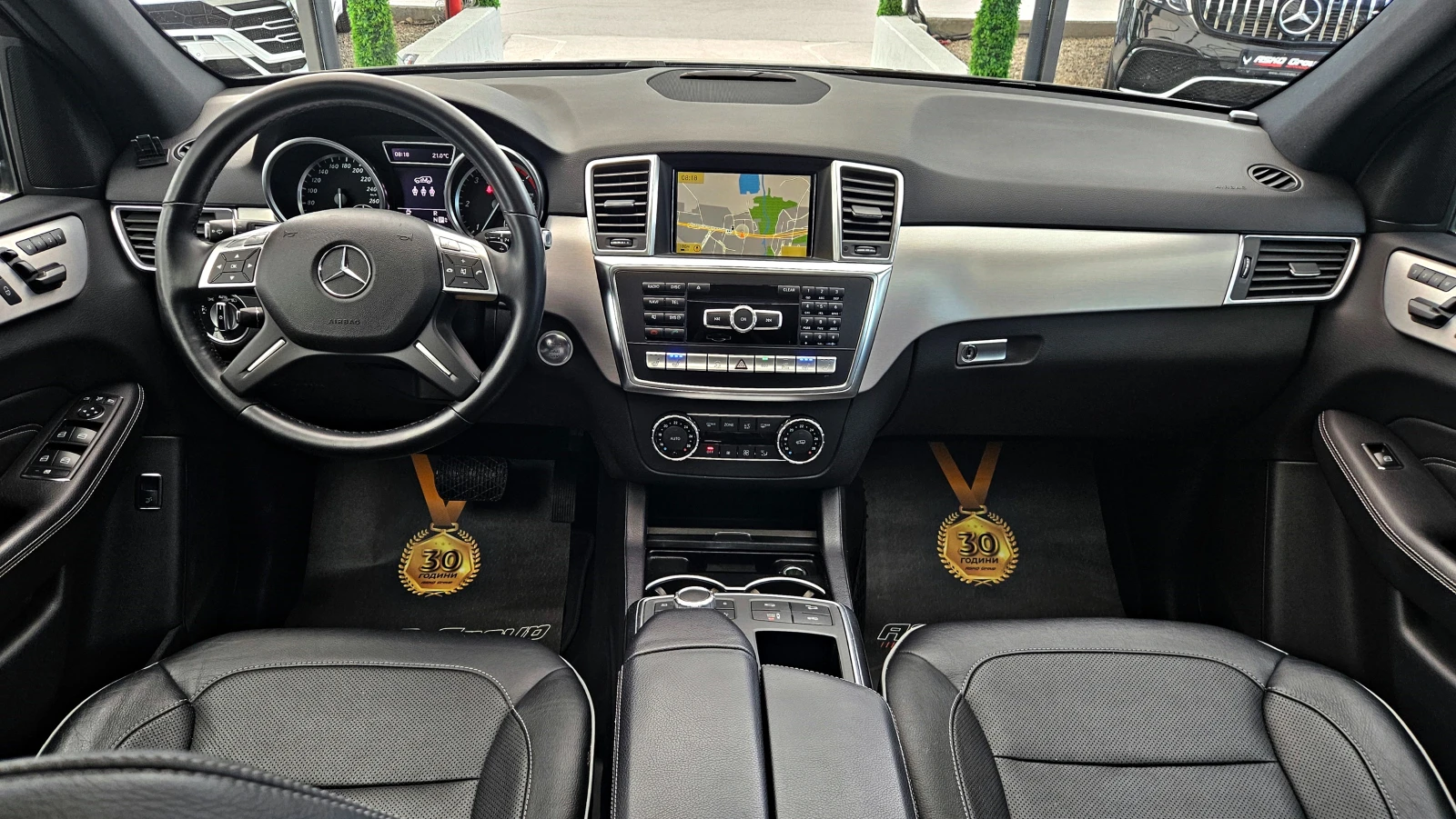Mercedes-Benz ML 350 AMG/МОНИТОРИ/CAMERA/ПОДГРЕВ/ОБДУХ/AIRMAT/KEY GO/LI, снимка 9 - Автомобили и джипове - 54943282