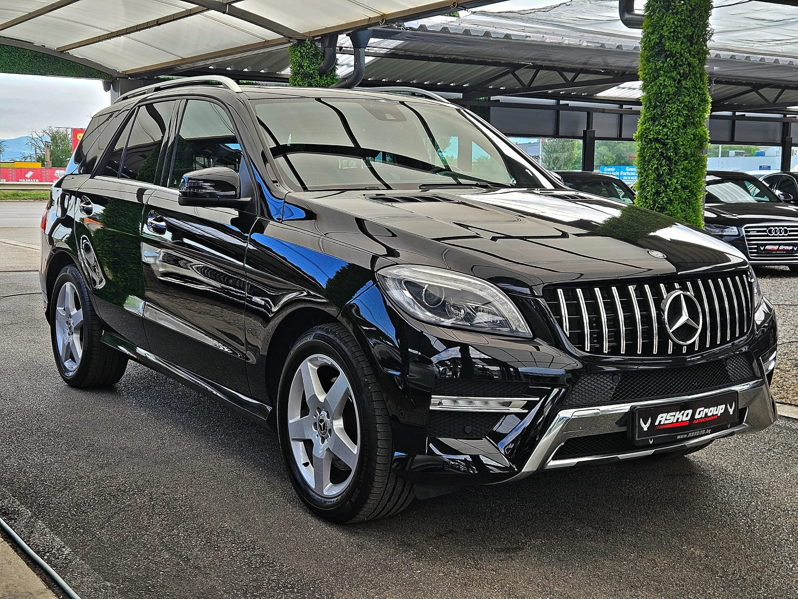 Mercedes-Benz ML 350 AMG/МОНИТОРИ/CAMERA/ПОДГРЕВ/ОБДУХ/AIRMAT/KEY GO/LI, снимка 3 - Автомобили и джипове - 54943282