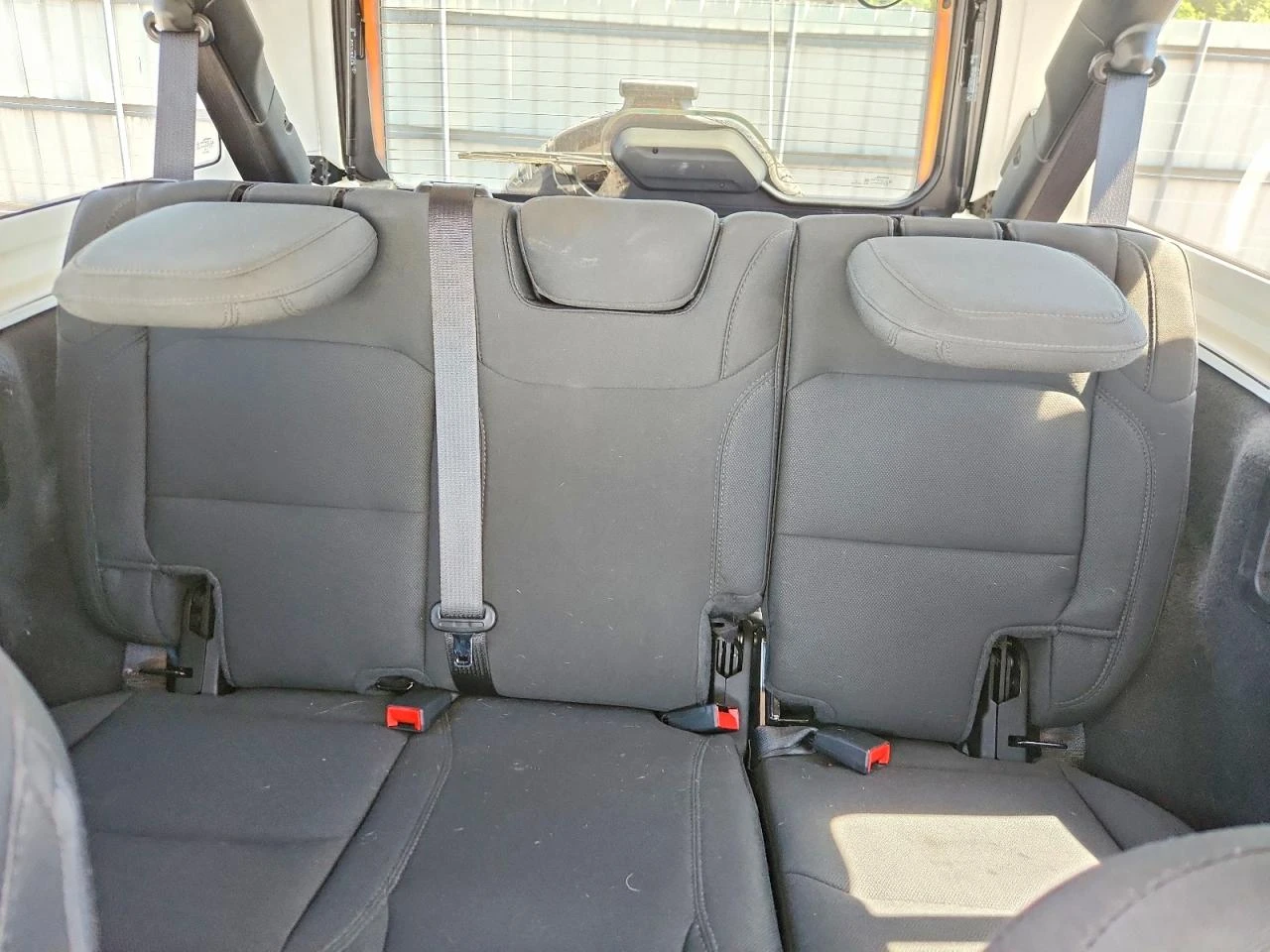 Jeep Wrangler 2.0l Unlimited Sahara, снимка 9 - Автомобили и джипове - 55106549