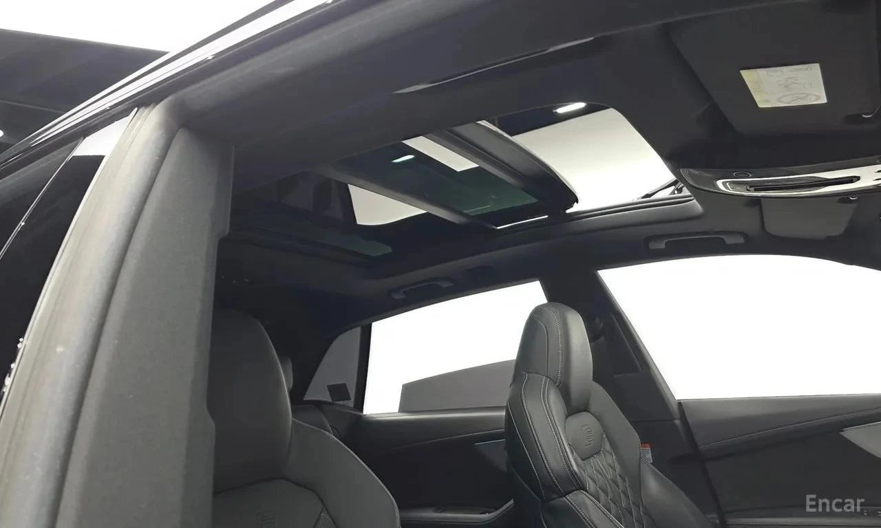 Audi Q8 * 55 TFSI Quattro Premium * КРАЙНА ЦЕНА ДО БГ, снимка 17 - Автомобили и джипове - 55952110