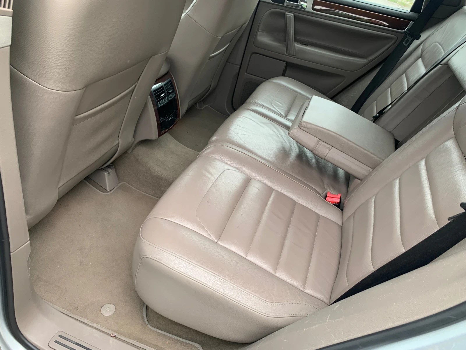 VW Touareg, снимка 13 - Автомобили и джипове - 55989065