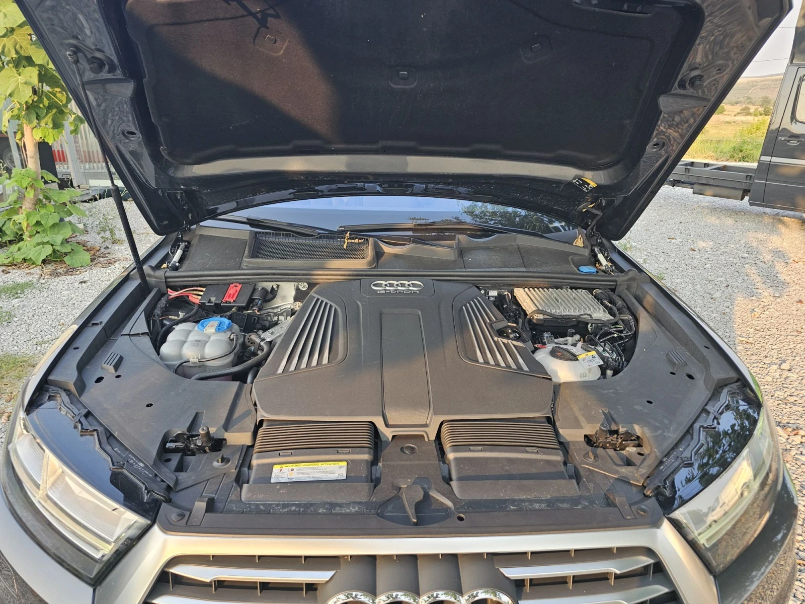 Audi Q7 ТОП !, снимка 14 - Автомобили и джипове - 56046663