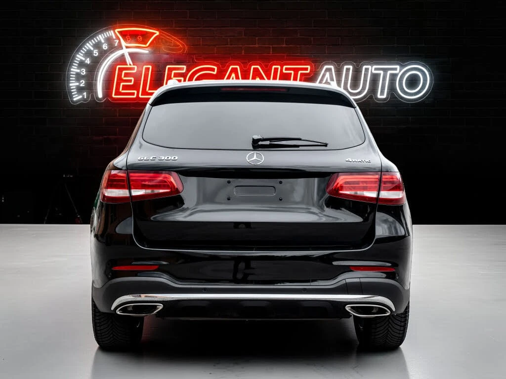 Mercedes-Benz GLC 300 AMG Sport * Панорама * АвтоКредит (ЦЕНА ДО БГ), снимка 5 - Автомобили и джипове - 56187059