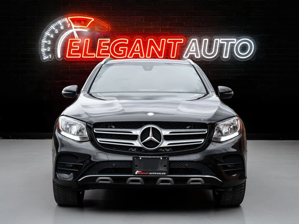 Mercedes-Benz GLC 300 AMG Sport * Панорама * АвтоКредит (ЦЕНА ДО БГ), снимка 2 - Автомобили и джипове - 56187059