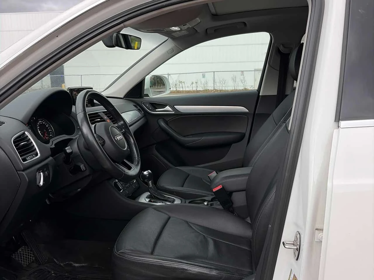 Audi Q3 Progressiv / CARFAX / ���������� /���� �� �������� | Mobile.bg � ����������� 10
