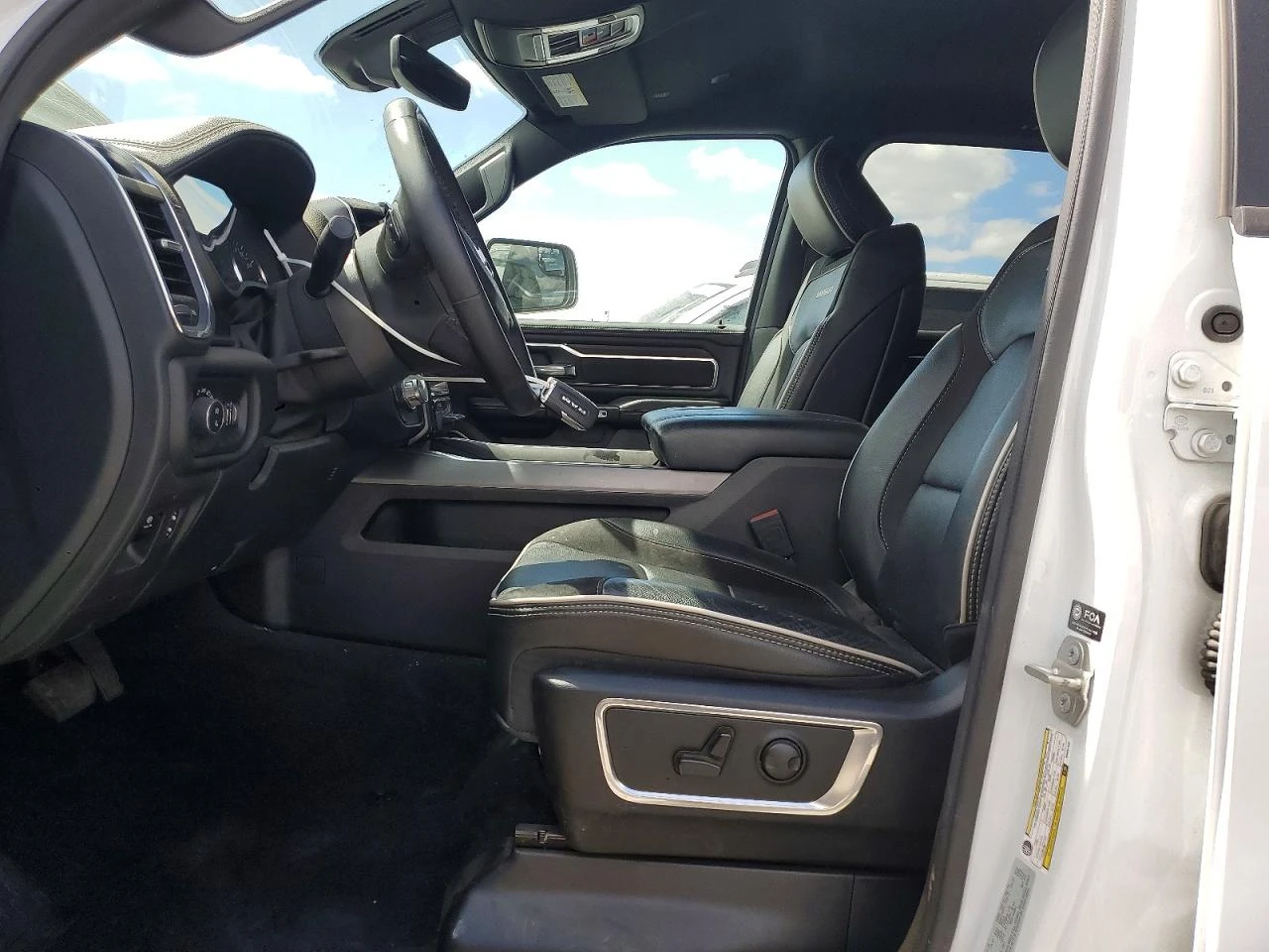 Dodge RAM 1500 LARAMIE AWD* ����* �������* ������* ������ ����*  | Mobile.bg � ����������� 7