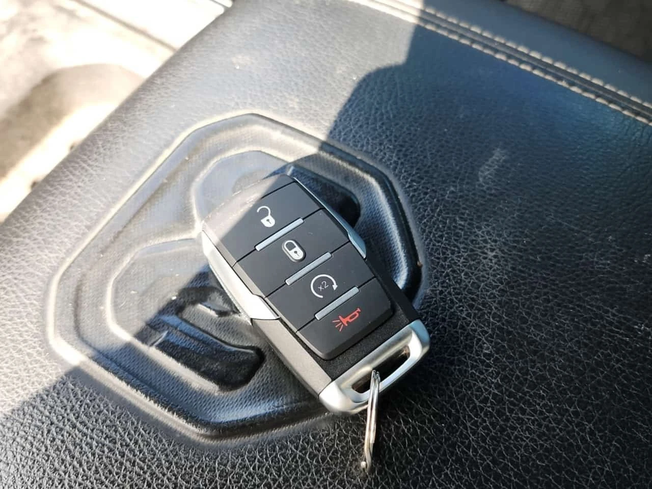 Dodge RAM 1500 * 4x4 Crew Cab 5'7" Box Sport Crew Cab  | Mobile.bg � ����������� 8