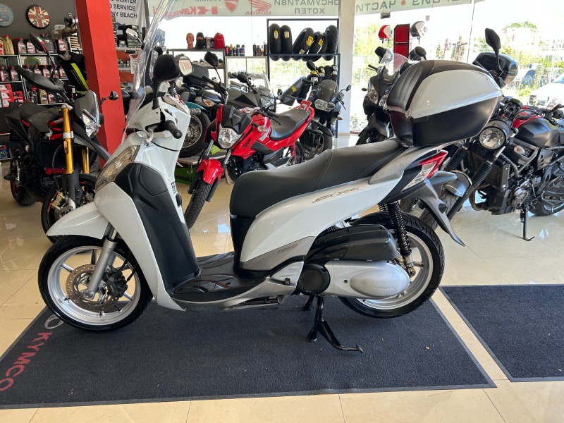 Honda Sh 300IE, снимка 8 - Мотоциклети и мототехника - 45354092