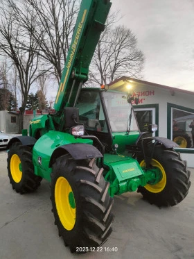       John Deere 3215