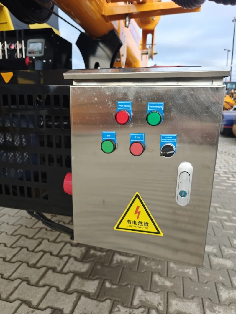 Автокран Друга марка Bautrax SPC50, снимка 11 - Индустриална техника - 53108121