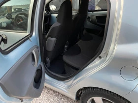 Toyota Aygo 1.0 i A/C, снимка 9