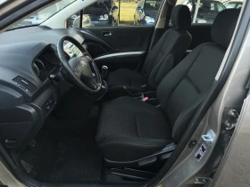 Toyota Corolla verso FACE LIFT-2.2D4D-136кс-6 скорости-КЛИМАТРОНИК-, снимка 9