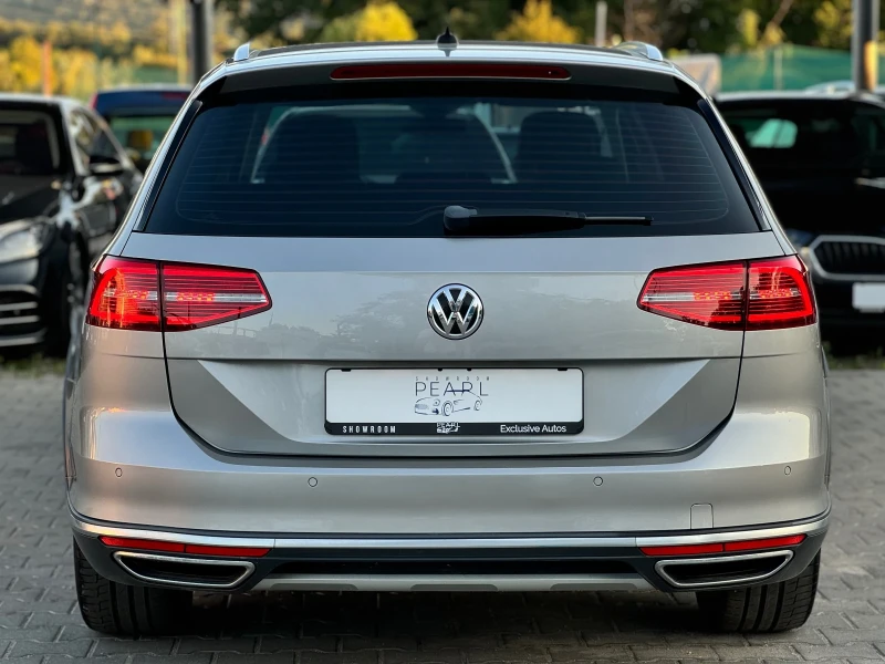 VW Passat ALLTRACK 2.0TDI 4MOTION LED FullAssist PANO NAVI, снимка 4 - Автомобили и джипове - 42518840