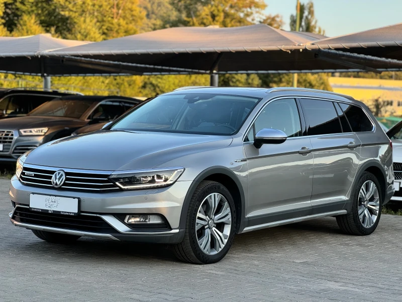 VW Passat ALLTRACK 2.0TDI 4MOTION LED FullAssist PANO NAVI, снимка 2 - Автомобили и джипове - 42518840