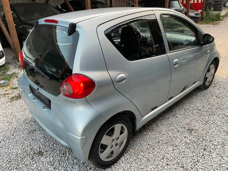 Toyota Aygo 1.0 i A/C, снимка 4 - Автомобили и джипове - 47338126