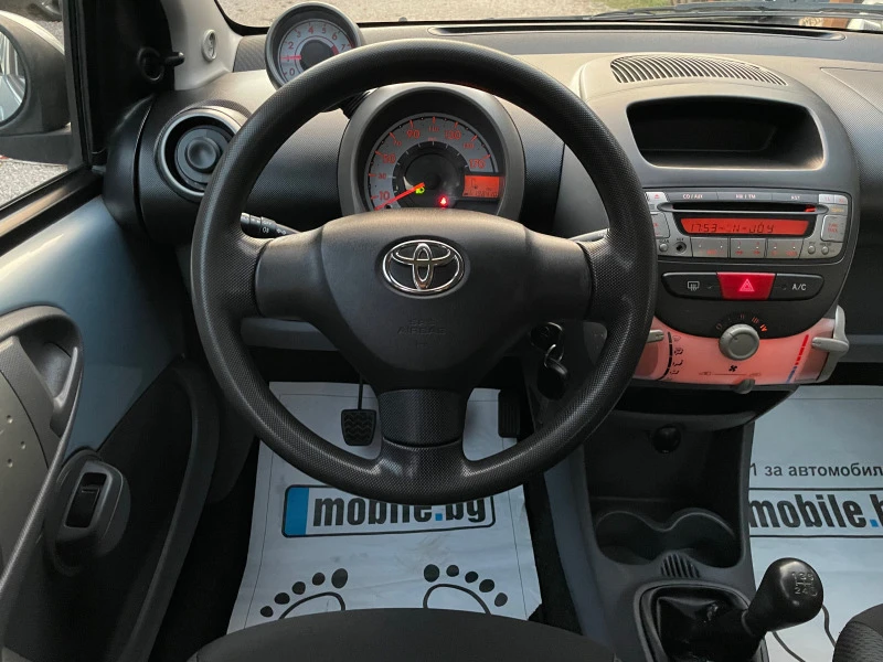 Toyota Aygo 1.0 i A/C, снимка 11 - Автомобили и джипове - 47338126