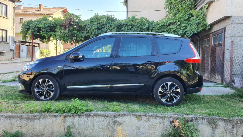 Renault Grand scenic 1.6 dci BOSE, снимка 4 - Автомобили и джипове - 52554808