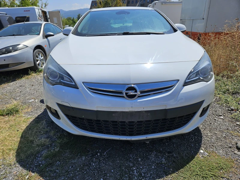 Opel Astra GTC, снимка 1 - Автомобили и джипове - 47001530