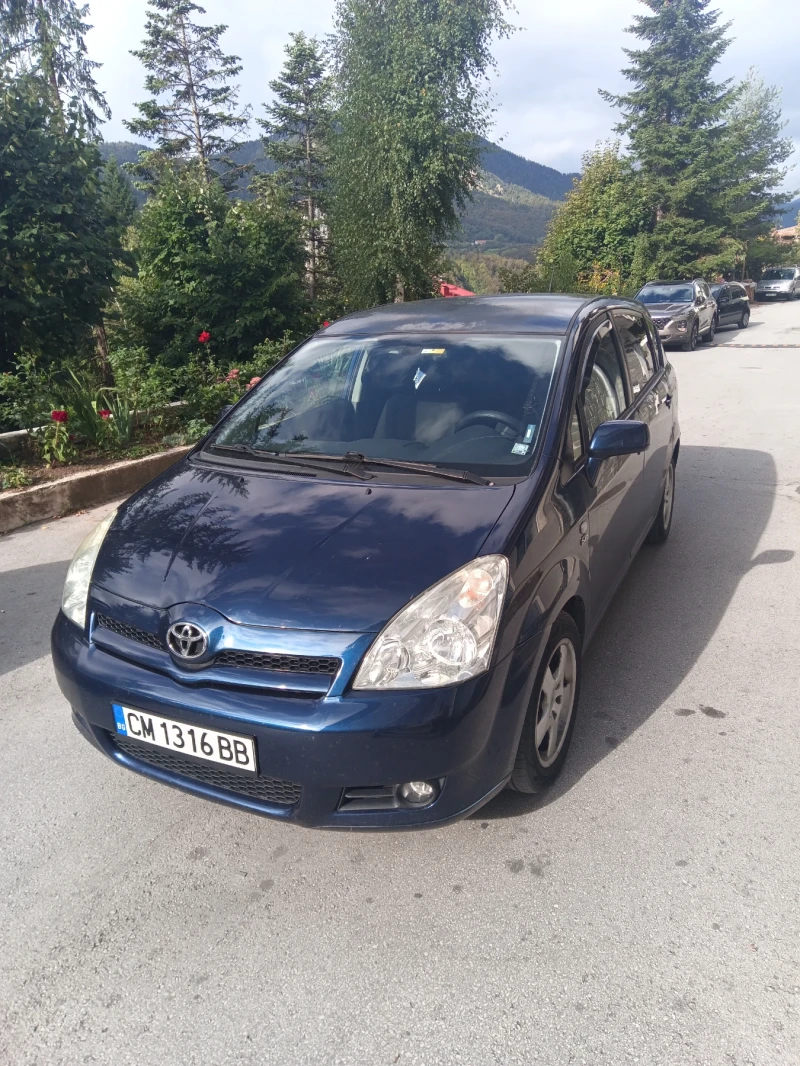 Toyota Corolla verso 2.0d, снимка 2 - Автомобили и джипове - 47243700