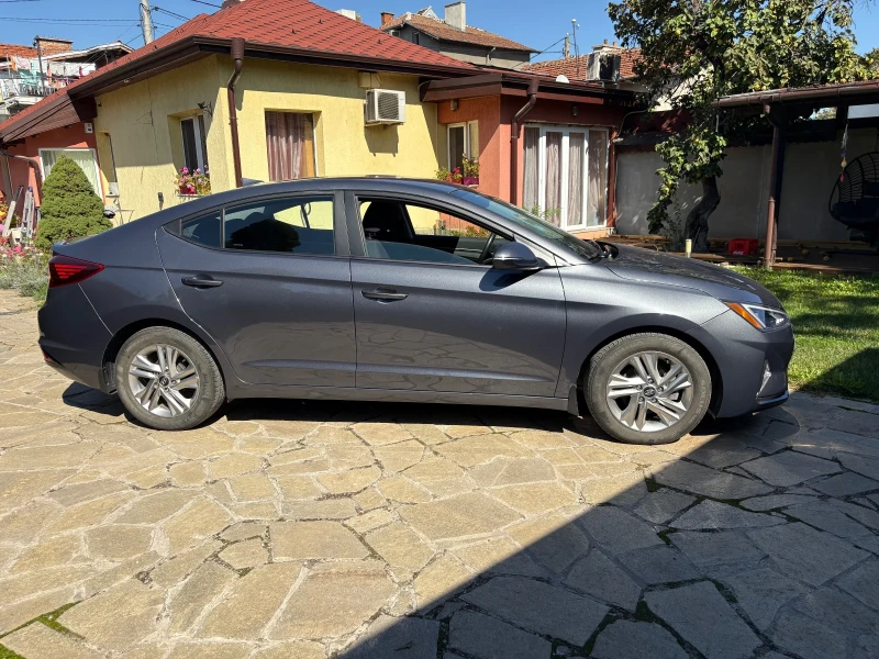 Hyundai Elantra, снимка 6 - Автомобили и джипове - 47452223