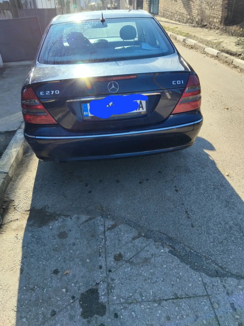 Mercedes-Benz E 270, снимка 4 - Автомобили и джипове - 48818067