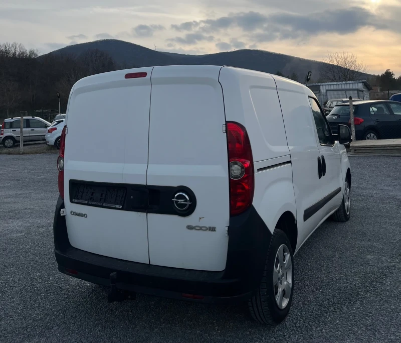 Opel Combo, снимка 3 - Автомобили и джипове - 49595607