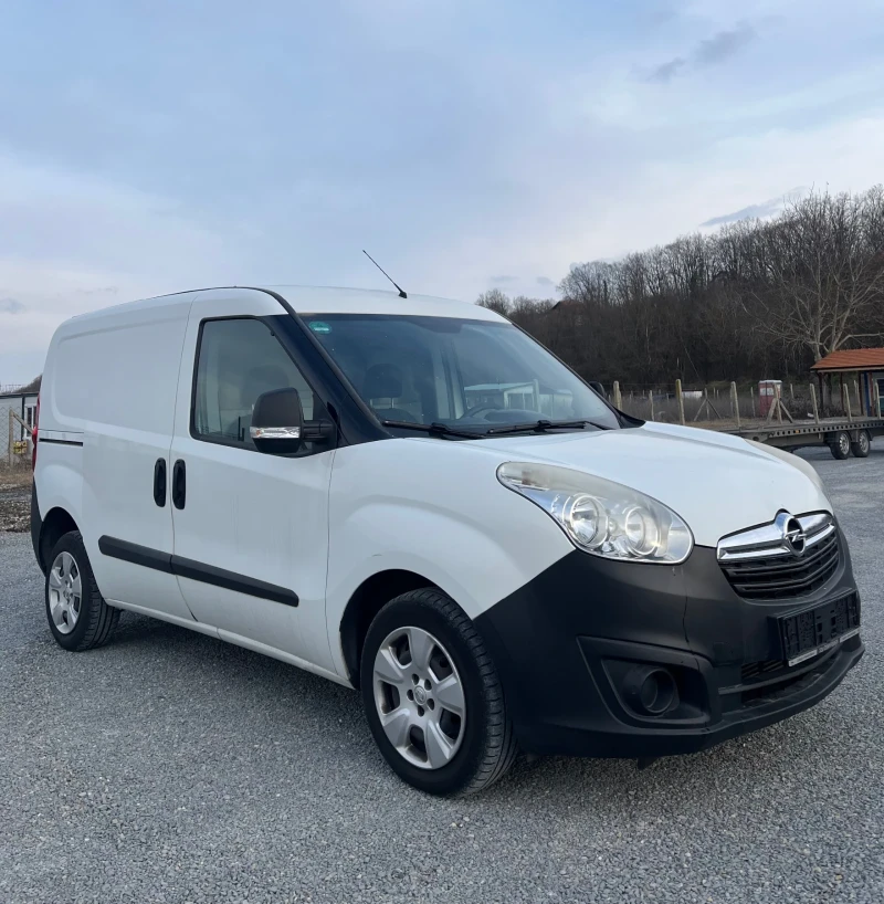 Opel Combo, снимка 1 - Автомобили и джипове - 48931322