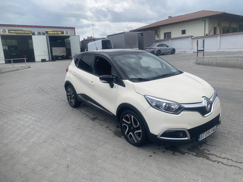 Renault Captur 1.5, снимка 4 - Автомобили и джипове - 52730112