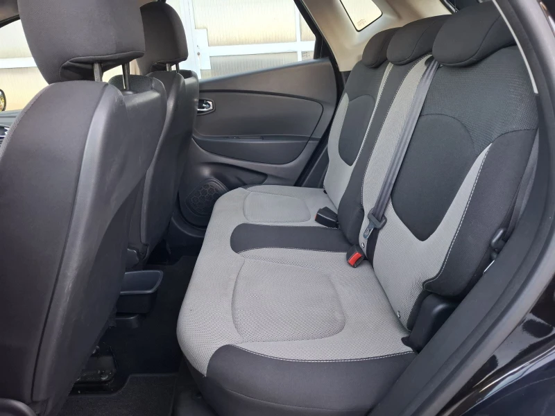 Renault Captur PDC-AUTOMAT-NAVI-KEYLESS, снимка 10 - Автомобили и джипове - 51627972