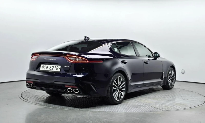 Kia Stinger 2.0 Turbo AWD * НАЙ-ДОБРА ЦЕНА В БЪЛГАРИЯ* , снимка 2 - Автомобили и джипове - 51966968