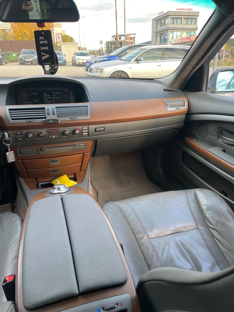 BMW 740 Перфектна, снимка 9 - Автомобили и джипове - 53005371