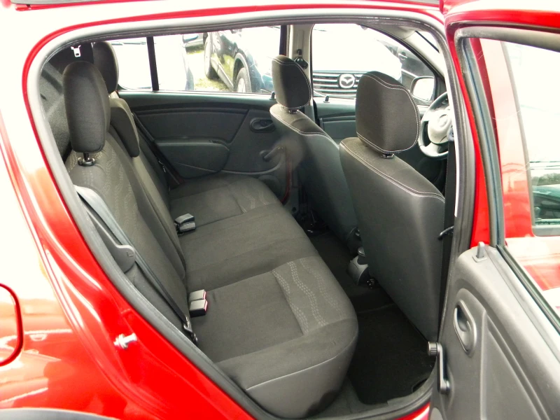 Dacia Sandero STEPWAY* 1.5DCI-184000km* KATO НОВА* EURO5A, снимка 12 - Автомобили и джипове - 52616939
