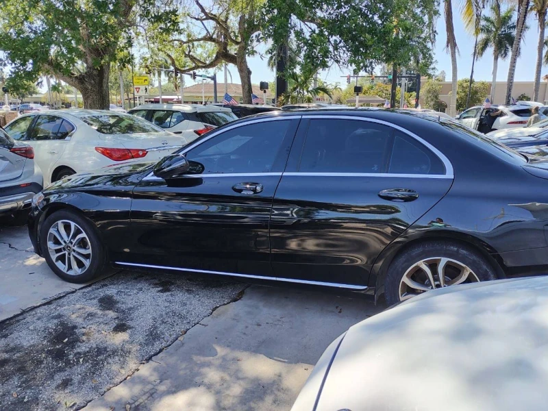 Mercedes-Benz C 300, снимка 6 - Автомобили и джипове - 53442203